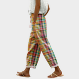Geruite broek met relaxte pasvorm en tijdloos ruitpatroon