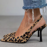 Pumps met animal print en puntige neus voor elegante looks