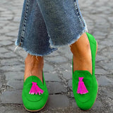 Loafers met kleurrijk kwastje en opvallend contrast