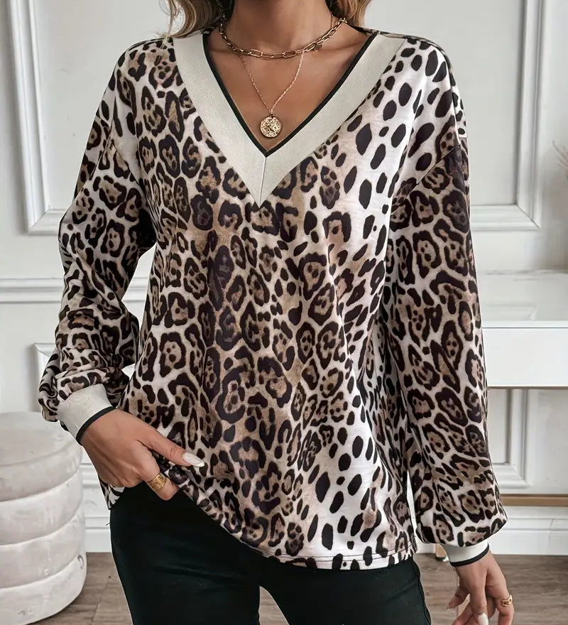 Anouk | Trui met V-hals en luipaardprint voor een stoere look