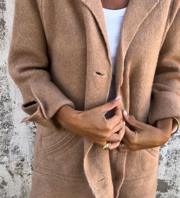 Melany | Trenchcoat met tijdloos design en elegante pasvorm