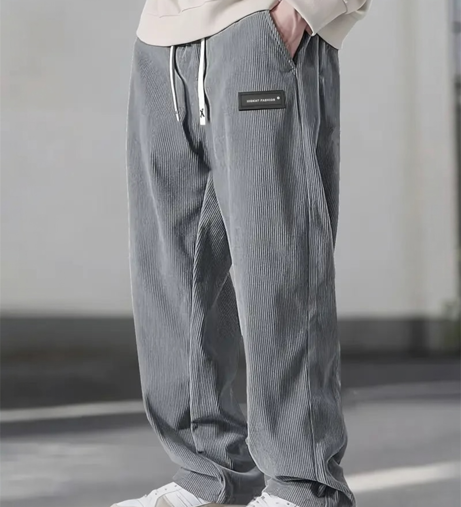 Corduroy broek met zachte ribstof en relaxte pasvorm