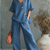 Celia Conjunto con Escote en V y Botones
