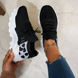 Orthopedische sneakers met brede teenruimte en voetboogondersteuning