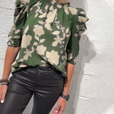 Blouse met bloemenprint en gepofte mouwen voor een vrouwelijke look