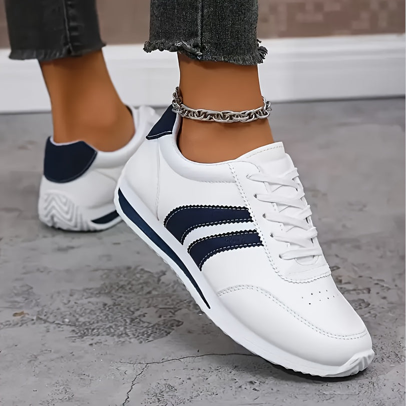 Orthopedische sneakers met lichtgewicht zool en sportieve look
