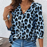 Blouse met luipaardprint en V-hals voor een speelse look