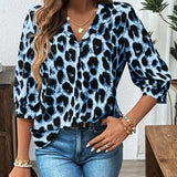 Blouse met luipaardprint en V-hals voor een speelse look