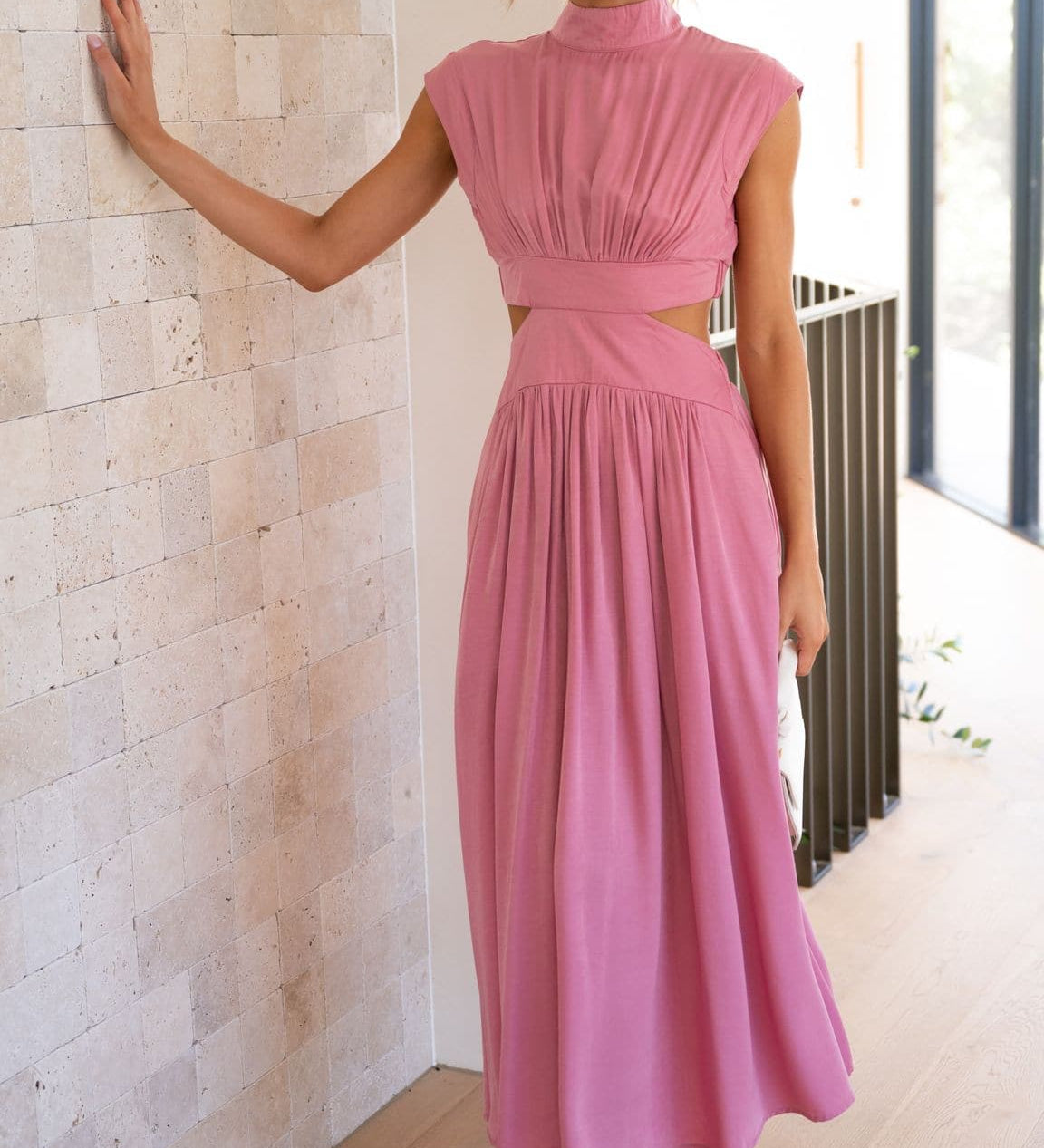 Tess | Midi jurk met elegante snit en veelzijdige pasvorm