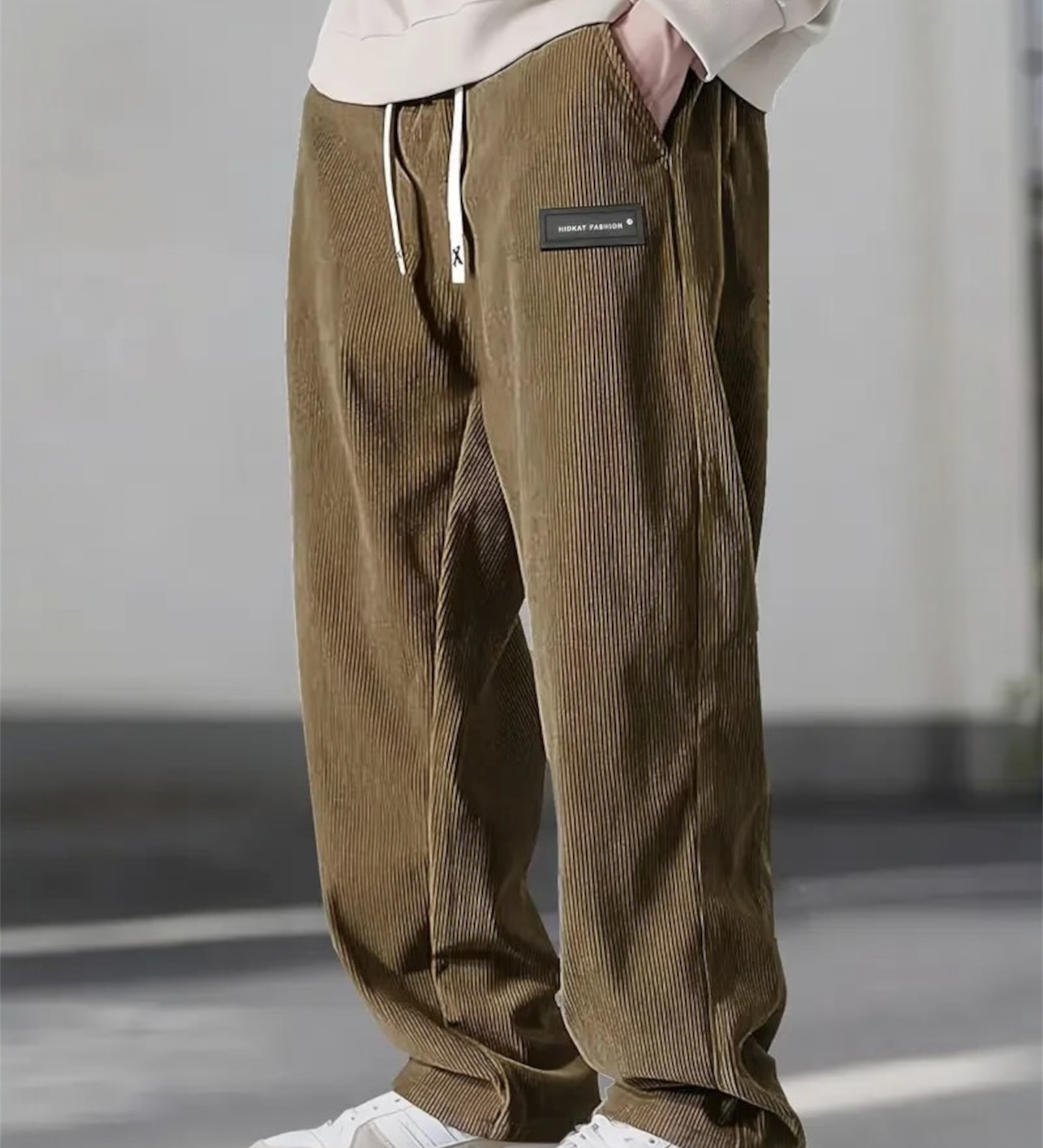 Corduroy broek met zachte ribstof en relaxte pasvorm