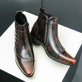 Leren laarzen met broguedetails en gepolijste afwerking