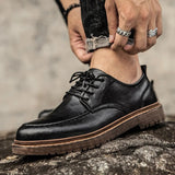 Leren lage schoenen met strak silhouet voor dagelijks comfort