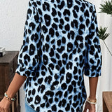 Blouse met luipaardprint en V-hals voor een speelse look
