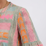 Maelle | Jurk met V-hals en geometrische print, knielengte