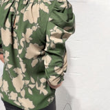 Blouse met bloemenprint en gepofte mouwen voor een vrouwelijke look