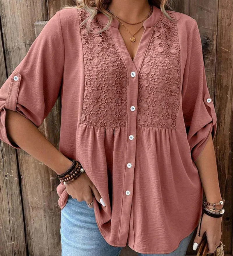 Blouse met V-hals en knoopdetail voor dagelijks comfort
