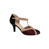Retro hakken met T-bandje en vintage elegantie