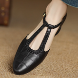 Leren bandschoenen met gevlochten T-bandje en tijdloze uitstraling