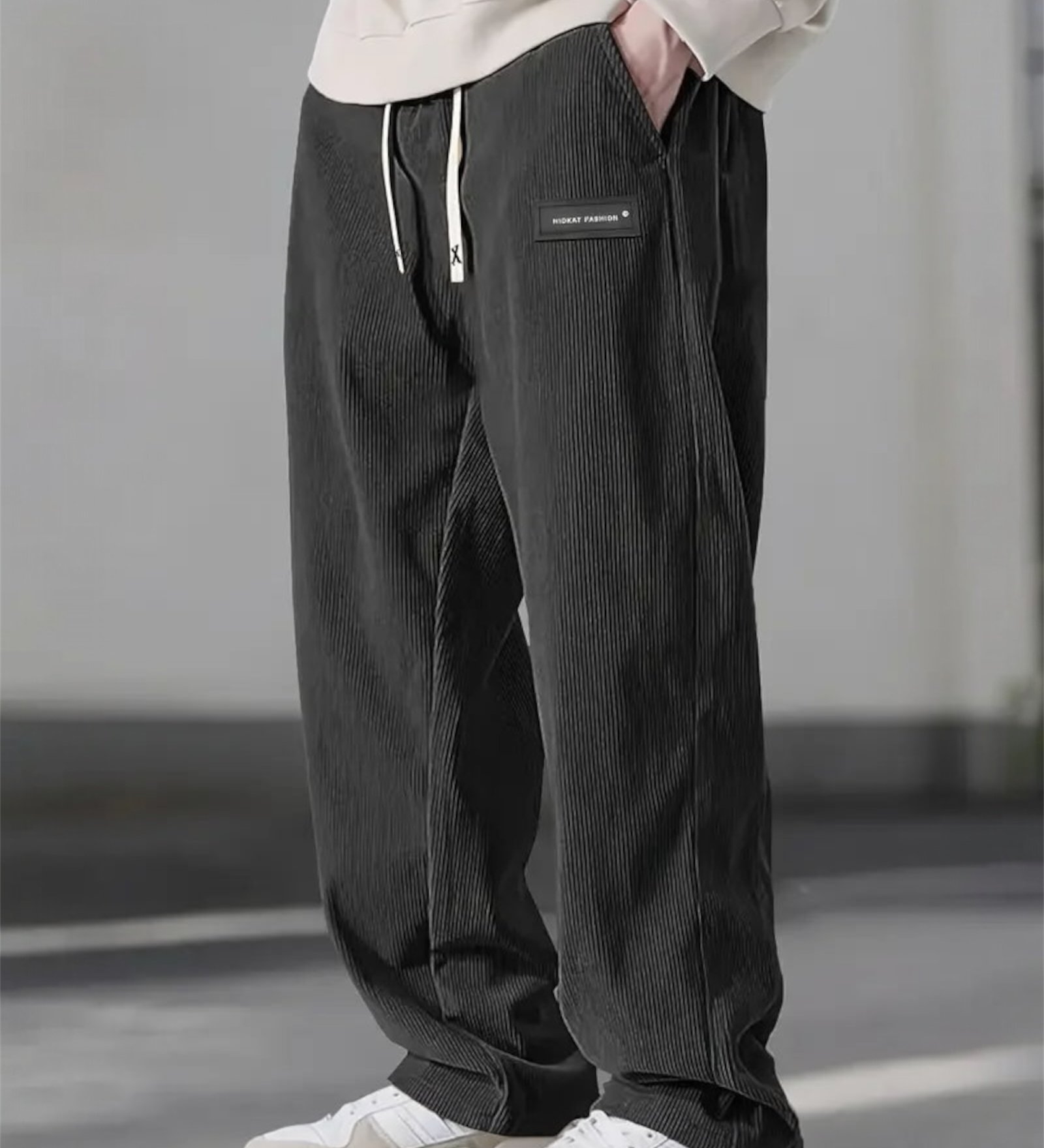 Corduroy broek met zachte ribstof en relaxte pasvorm