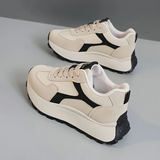 Orthopedische sneakers met brede teenruimte en voetboogondersteuning