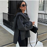 Yuna | Cape Jas met Elegante Drapering en Warme Stof