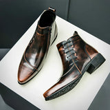 Leren laarzen met broguedetails en gepolijste afwerking