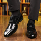 Leren veterschoenen met tijdloze elegantie en verfijnd silhouet