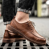 Leren lage schoenen met strak silhouet voor dagelijks comfort