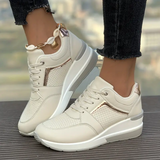 Orthopedische sneakers met brede teenruimte en voetboogondersteuning