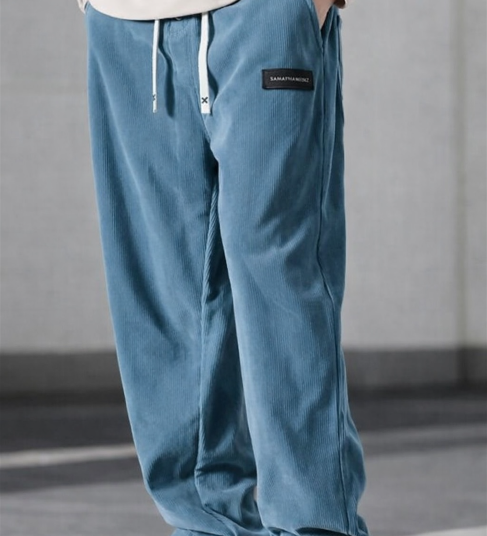 Corduroy broek met zachte ribstof en relaxte pasvorm