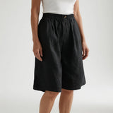 Nina Luchtige Short
