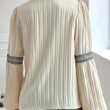Nala | Kanten blouse met borduurdetails en elegante uitstraling