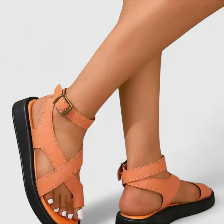 Orthopedische sandalen met voetboogondersteuning en ergonomische zool