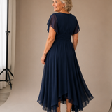 Christina | Luchtige A-lijn mini-jurk met V-hals