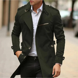 Trenchcoat met klassieke strakke lijnen en lichtgewicht pasvorm