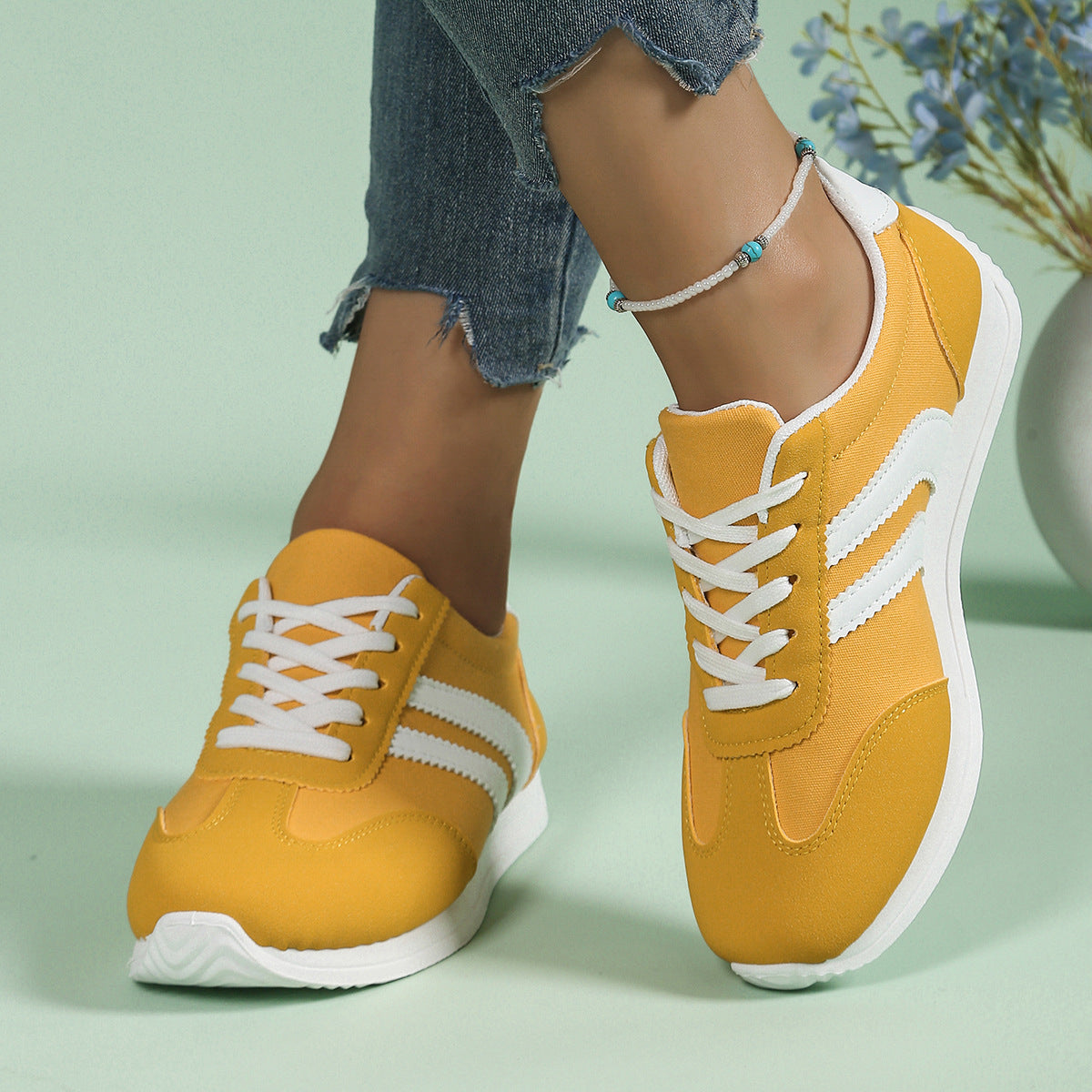Orthopedische sneakers met brede teenruimte en voetboogondersteuning