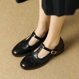 Damesschoenen met riempje en tijdloze elegantie