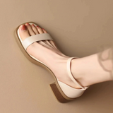 Leren sandalen met minimalistische look en dagelijks comfort