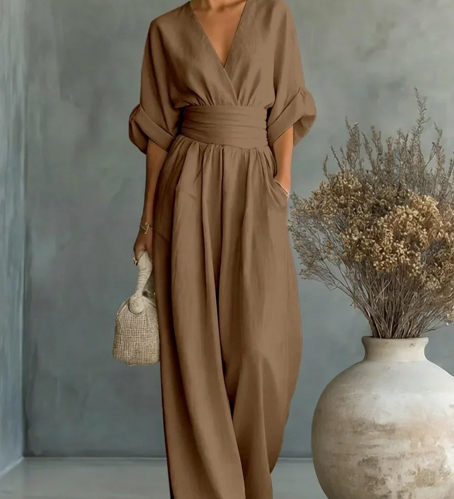 Leandra Mono Esencial con Escote en V