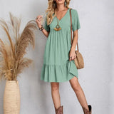 Esme | Zomerjurk met V-hals en speelse ruches voor elegante dagen