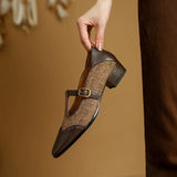 Leren schoenen met T-band, gouden gesp en vintage uitstraling