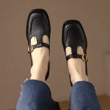 T-bandschoenen met vierkante neus en stabiele hak voor vintage look
