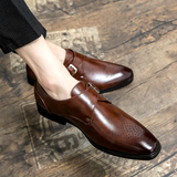 Klassieke herenschoenen met monk strap en geperforeerde details