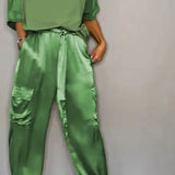 Tweedelige Set met elegante pasvorm en zachte stof