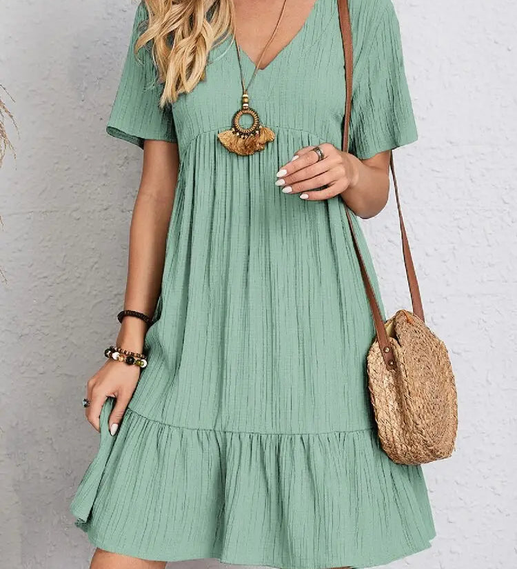 Esme | Zomerjurk met V-hals en speelse ruches voor elegante dagen