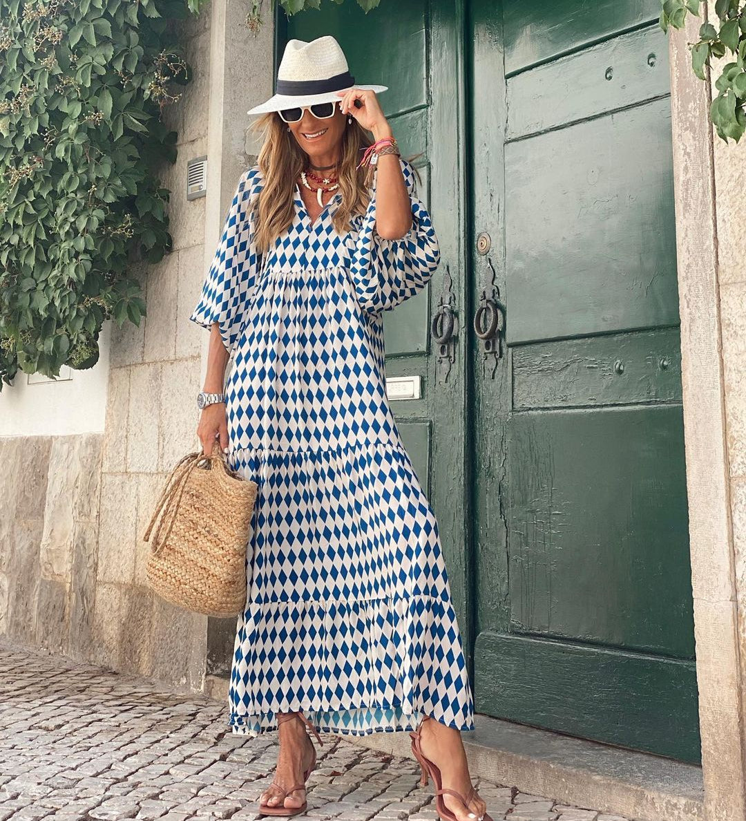Maxi jurk met V-hals en bohemian print voor zomerse elegantie