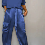 Tweedelige Set met elegante pasvorm en zachte stof