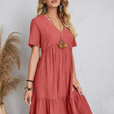 Esme | Zomerjurk met V-hals en speelse ruches voor elegante dagen