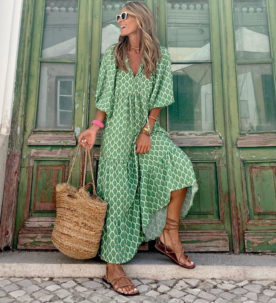 Maxi jurk met V-hals en bohemian print voor zomerse elegantie