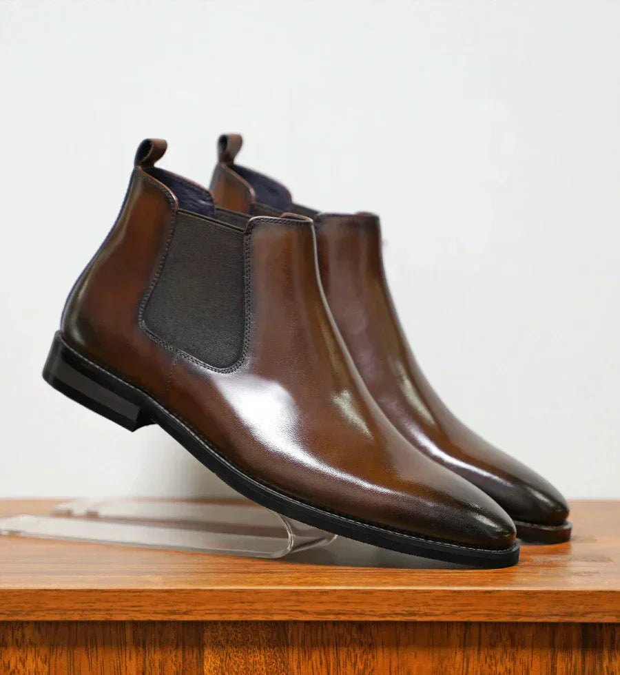 Chelsea-laarzen van lakleer met elegante pasvorm en hoog comfort